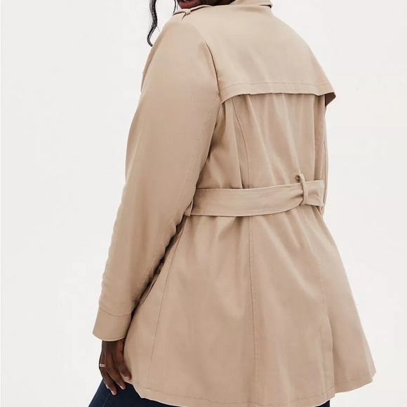 Torrid Outlander khaki trench coat. Size 3 - Picture 2 of 9